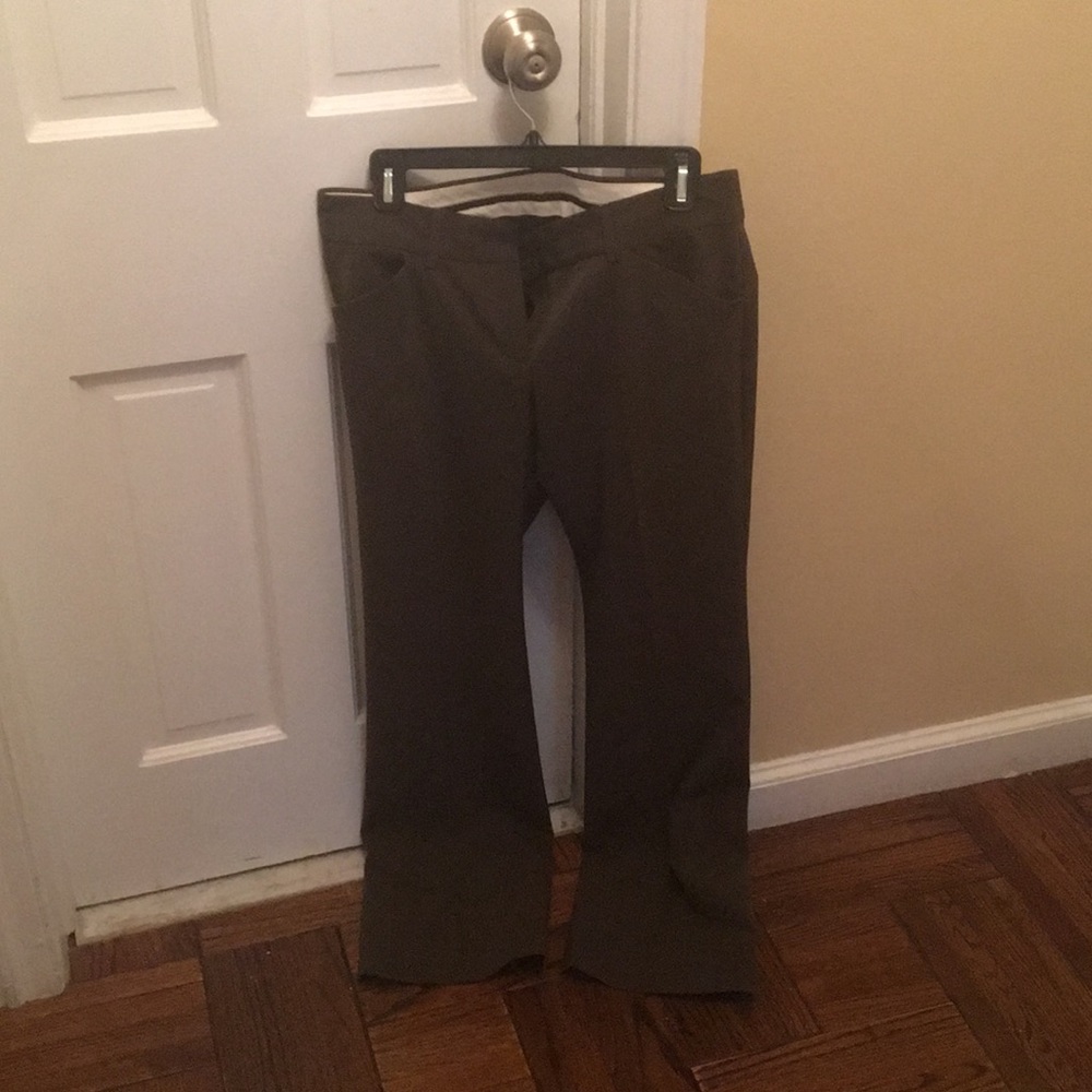 Theory brown trousers size 6. They are flat front